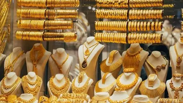 أسعار الذهب تهدأ بعد خسارة 500 جنيه.. هل انتهى التراجع وحان وقت الشراء؟