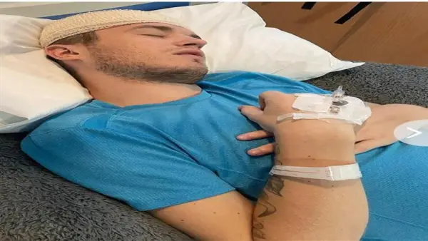 أعراض خادعة.. مرض سرطاني ينهي حياة شاب بريطاني ظنه نزلة برد عابرة