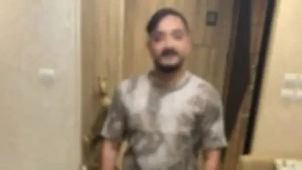 أولى الجلسات.. بدء محاكمة التيك توكر مداهم بتهمة حيازة وتعاطي المواد المخدرة طبقًا للقانون