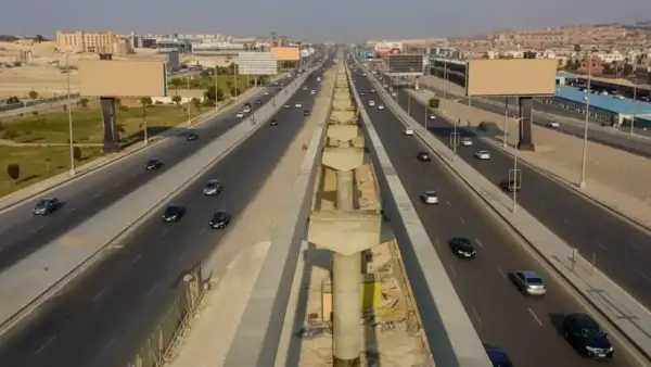 إغلاق المحور المركزي بالجيزة لمدة شهر يفرض تغييرات عاجلة على حركة المرور والطرق البديلة
