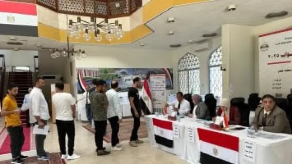 إقبال متزايد في الأردن.. الجالية المصرية تواصل التصويت في إعادة انتخابات النواب 2025