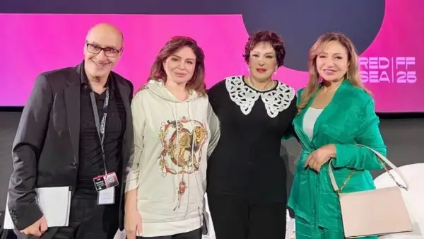 إلهام شاهين توجه رسالة دعم قوية للنجمة لبلبة خلال مهرجان فني