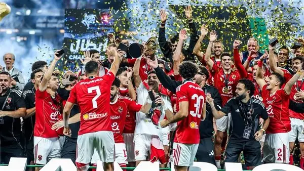 إمام عاشور يعود لتشكيلة الأهلي أمام شبيبة القبائل في دوري أبطال إفريقيا