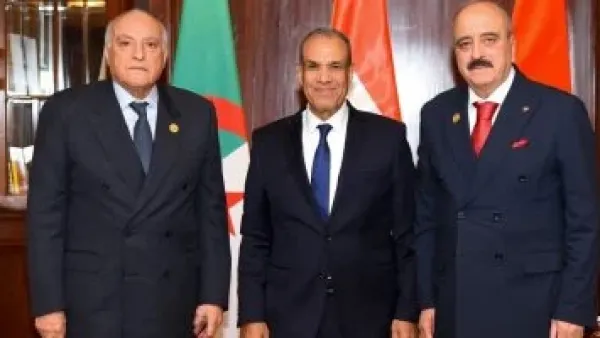 اجتماع ثلاثي لوزراء خارجية ليبيا والجزائر وتونس لمناقشة استقرار المنطقة