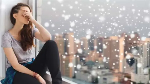 اضطراب العاطفة الموسمي وكيف يؤثر تغير الضوء والحرارة على مزاجك في الشتاء