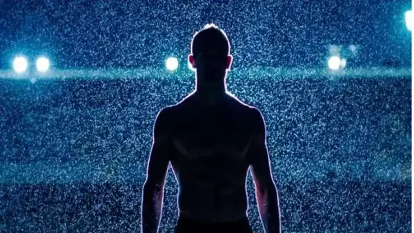 اعتقال نجم الدوري الإنجليزي يسلط الضوء على تورطه في فعل غير أخلاقي ويفتح تحقيقًا موسعًا