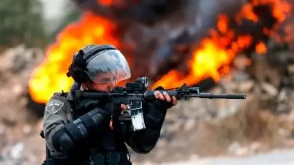 اقتحام المنطقة الشرقية.. آليات الاحتلال الإسرائيلي تتوغل في محيط مدينة نابلس الفلسطينيّة