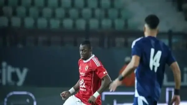 الأهلي يسعى لتعادل يحافظ على فرصه أمام إنبي رغم تأخره 0-1 ونزول حمزة ودارى