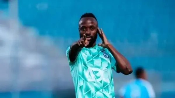 الاتحاد الكونغولي يعيد تأكيد استمرار فيستون ماييلى ضمن صفوف بيراميدز حتى منتصف ديسمبر