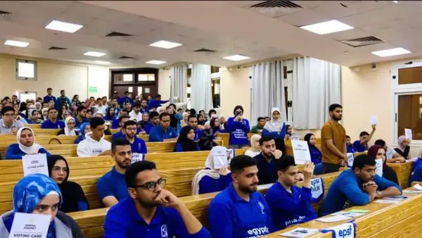 التبرع بالدم في الجامعات المصرية.. اتحاد طلاب الصيدلة ينقذ آلاف الأرواح بحملة واسعة تشمل 39 جامعة