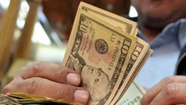 الدولار يستقر اليوم السبت مع استقرار أسعار الصرف في البنوك