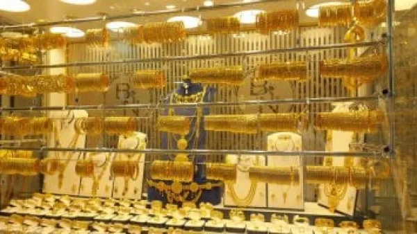 الذهب في السعودية يبدأ جلسة الأحد دون تغير في الأسعار مع استقرار السوق