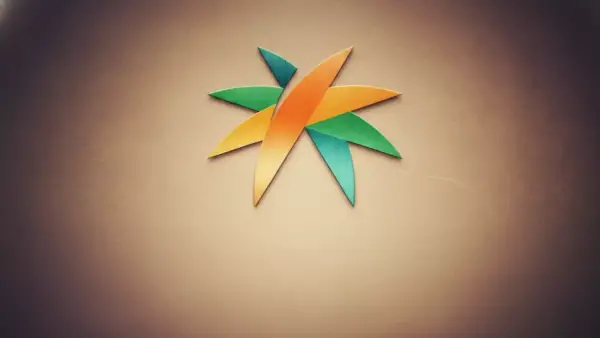 السعودية تعتمد الدفع الإلكتروني رسميًا وتحول 300 ألف عاملة من استلام الرواتب نقدًا إلى نظام التحويل المباشر