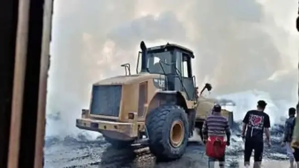 السيطرة على حريق مخزن سجاد وموكيت بأوسيم تحد من الخسائر وتمنع انتشار الحريق