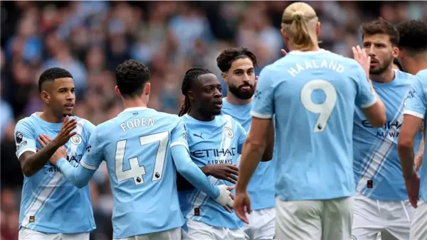 القناة الناقلة لمباراة مانشستر سيتي وكريستال بالاس: موعد وتفاصيل البث في الدوري الإنجليزي الممتاز