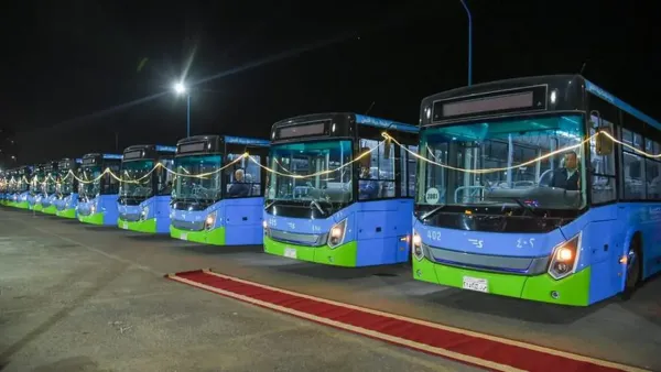 الكارت الذكي للنقل العام في القاهرة يُلزم الدفع الإلكتروني لـ1800 أتوبيس وتحويل النظام التقليدي