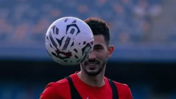 اللقاء المنتظر.. حسام حسن يحسم بديل حمدي في دفاع مصر أمام زيمبابوي 2025