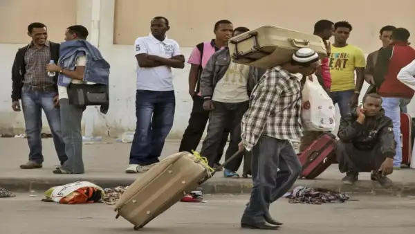 المخالفات الخمسة التي تسبب الترحيل الفوري من السعودية وشروط تجنبها