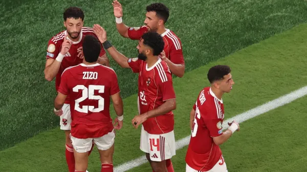 "الملعب مولع! تعرف على موعد مباراة العراق والسودان وأسماء المعلقين اللي هينقلك كل لحظة مباشرة!"