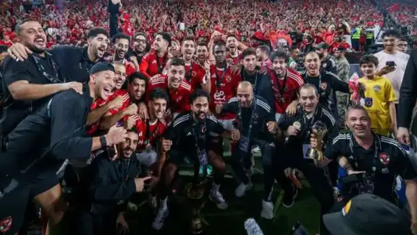 المهاجم المنتظر يقارب الانضمام إلى الأهلي بعد مفاوضات مكثفة مع سيد عبدالحفيظ