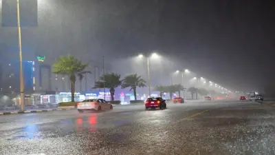 الوطني للأرصاد يطلق الإنذار الأحمر في جازان.. أمطار غزيرة ورياح شديدة وجريان كارثي للسيول حتى المساء