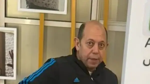 انتظار أحمد سليمان خروج حسن شحاتة من عملية جراحية معقدة تستمر 10 ساعات