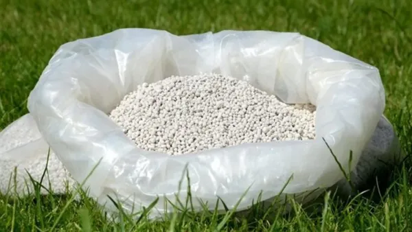 انخفاض أسعار الأسمدة يصل إلى 3 آلاف جنيه ويُحدث تغييرات جذرية في السوق اليوم