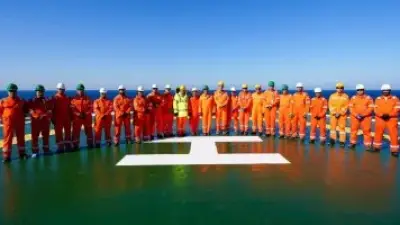 بئر جديد بخليج السويس.. وزير البترول يتابع بدء عمليات حفر شركة إيني طوال المرحلة المقبلة