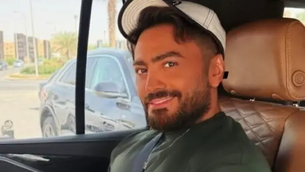 بالزي الفرعوني.. تامر حسني يغني للتاريخ في افتتاح المتحف المصري الكبير.