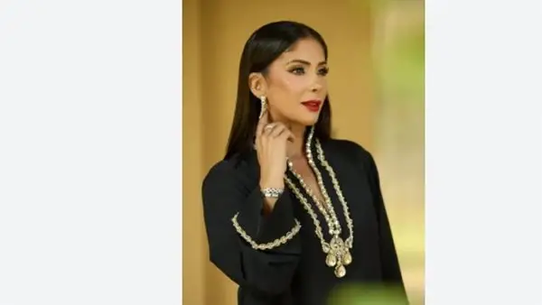 بثلاثة أفلام دفعة واحدة.. منى زكي تسيطر على خريطة الموسم السينمائي الجديد.