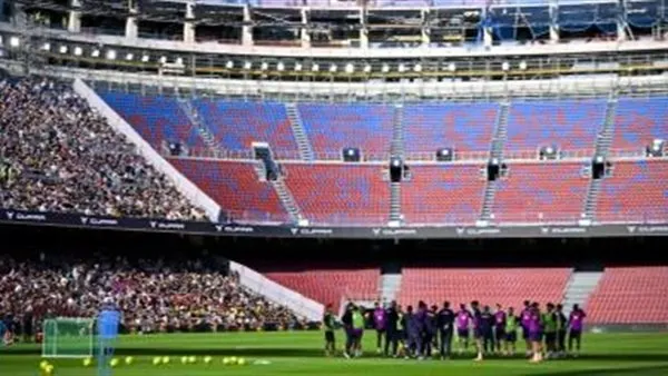 برشلونة يعلن تشكيلته بقيادة ليفاندوفسكي في مواجهة بلباو السبت المقبل