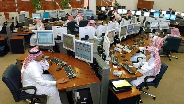 بشهادة الثانوية فقط.. شركات سعودية تطرح وظائف برواتب 10 آلاف ريال.