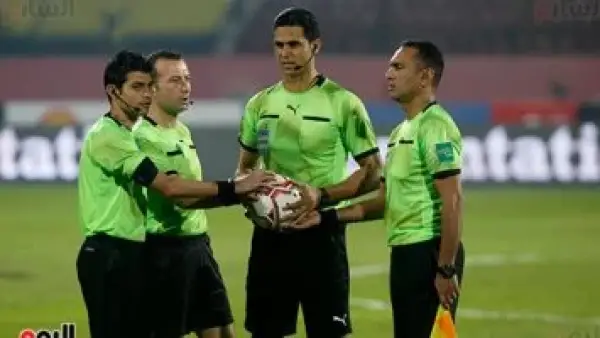 معروف وطه وعاشور يديرون مباراة بوركينا فاسو وغينيا الاستوائية فى أمم أفريقيا