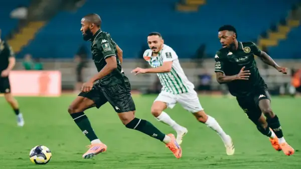 بكأس الملك 4-3.. الخلود يحقق المستحيل ويقصي الخليج في مباراة تاريخية