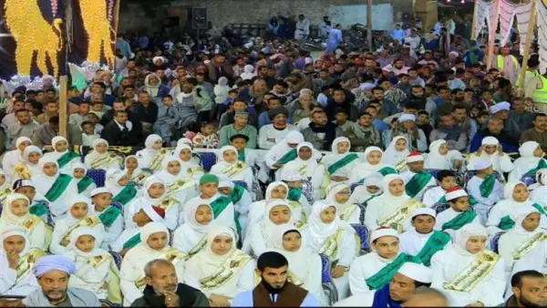 بملابس بيضاء.. قرية "هيكل" في إدفو تُكرم 250 حافظًا للقرآن الكريم في أسوان