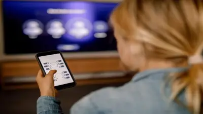 بينها ميزة الخرائط.. 10 خدمات في هاتفك الذكي تغير روتينك اليومي تمامًا