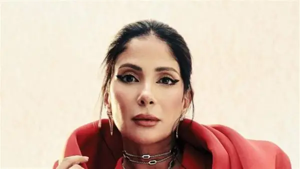 بين سيرة "الست" والكوميديا.. منى زكي تهيمن على المشهد الفني بثلاثة أعمال ضخمة.