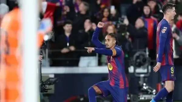 تأجيل مباراة كأس ملك إسبانيا بين جوادالاخار وبرشلونة بسبب تأخير 30 دقيقة