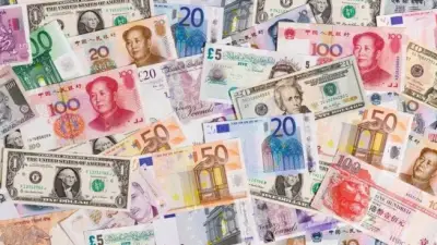 تحديثات الأسواق.. حركة أسعار العملات العربية والأجنبية أمام الجنيه المصري بمستهل التعاملات