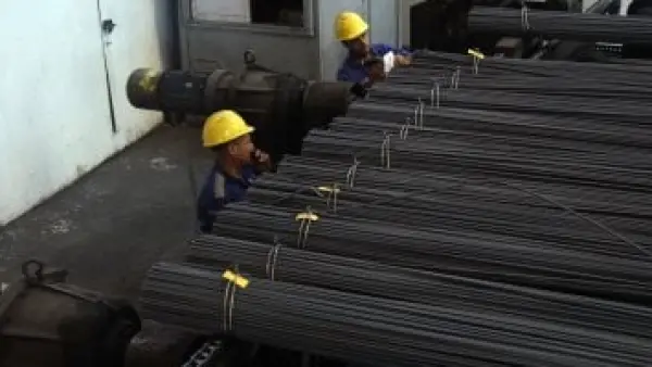 تحديث جديد للأسعار.. تذبذب كبير في طن الحديد داخل المصانع المصرية اليوم الجمعة