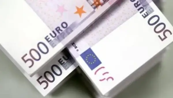 تحديث منتصف اليوم.. قفزة جديدة في سعر اليورو داخل البنوك المصرية خلال التعاملات