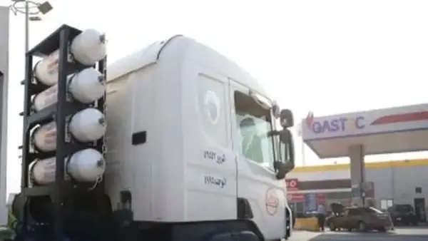 تحول شاحنة سولار للعمل بالغاز الطبيعي يعزز كفاءة الأداء ويخفض التكاليف