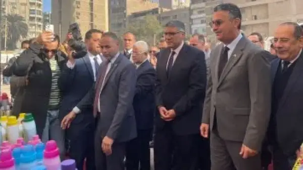 تخفيضات 30%.. محافظ الجيزة يعلن طرح السلع الأساسية بأسواق اليوم الواحد
