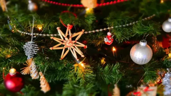 تراجع حاد.. مبيعات الكريسماس تهبط بنسبة 60% خلال 6 سنوات في بريطانيا