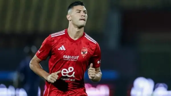 تسويق الأهلي لأشرف داري في أوروبا والخليج تمهيدًا لرحيله في يناير المقبل