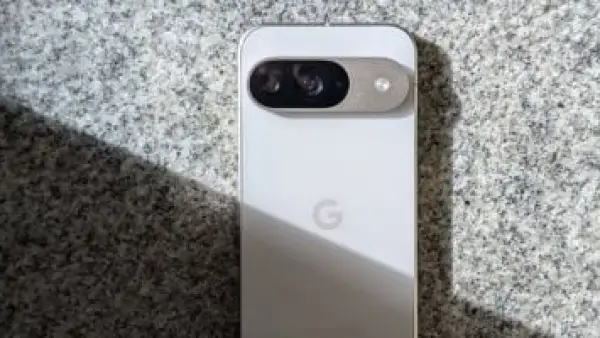 تقنيات ثورية.. هواتف جوجل بكسل 10 تهدد عرش آبل في سباق الذكاء الاصطناعي