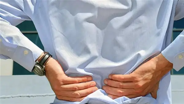 تورم القدمين وجفاف الجلد.. مؤشرات غير شائعة تنبهك إلى وجود خلل في الكلى