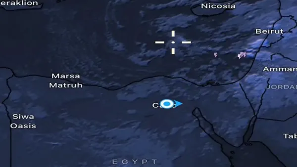 توقعات الأمطار الغزيرة والسيول تسيطر على عدة مناطق مع تجمع سحب كثيفة