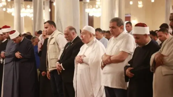 توقيتات متباينة.. مواعيد الصلاة وأذان العشاء ليوم الثلاثاء 23 ديسمبر بالمدن المصرية