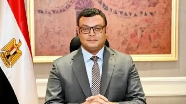 جولة مدينة الشروق.. وزير الإسكان يتابع مستجدات تطوير المحاور والطرق الرئيسية ونسب التنفيذ